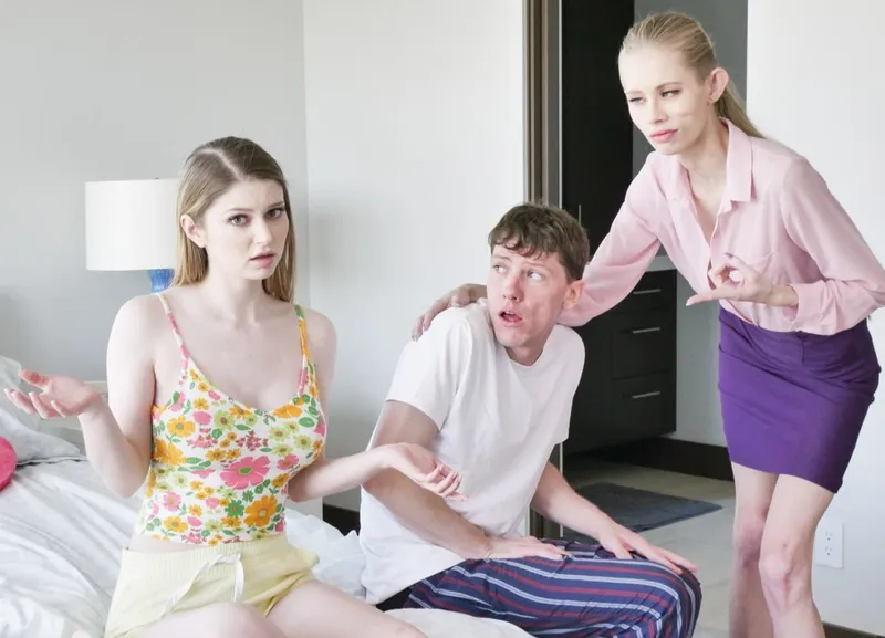 Mẹ kế bắt công chúa riêng của ông chồng địt với cậu con trai